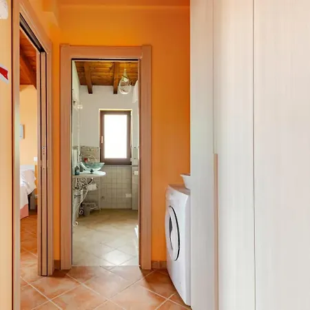 Alojamento de Acomodação e Pequeno-almoço Adry 4*