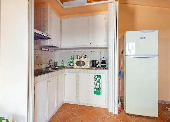 Alojamento de Acomodação e Pequeno-almoço Adry Roma